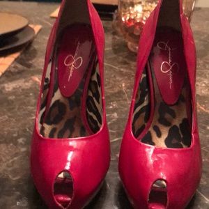 Beautiful Jessica Simpson heels